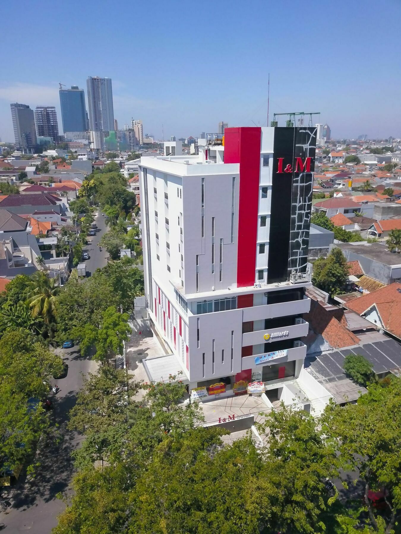I&M Hotel Surabaya Exterior foto